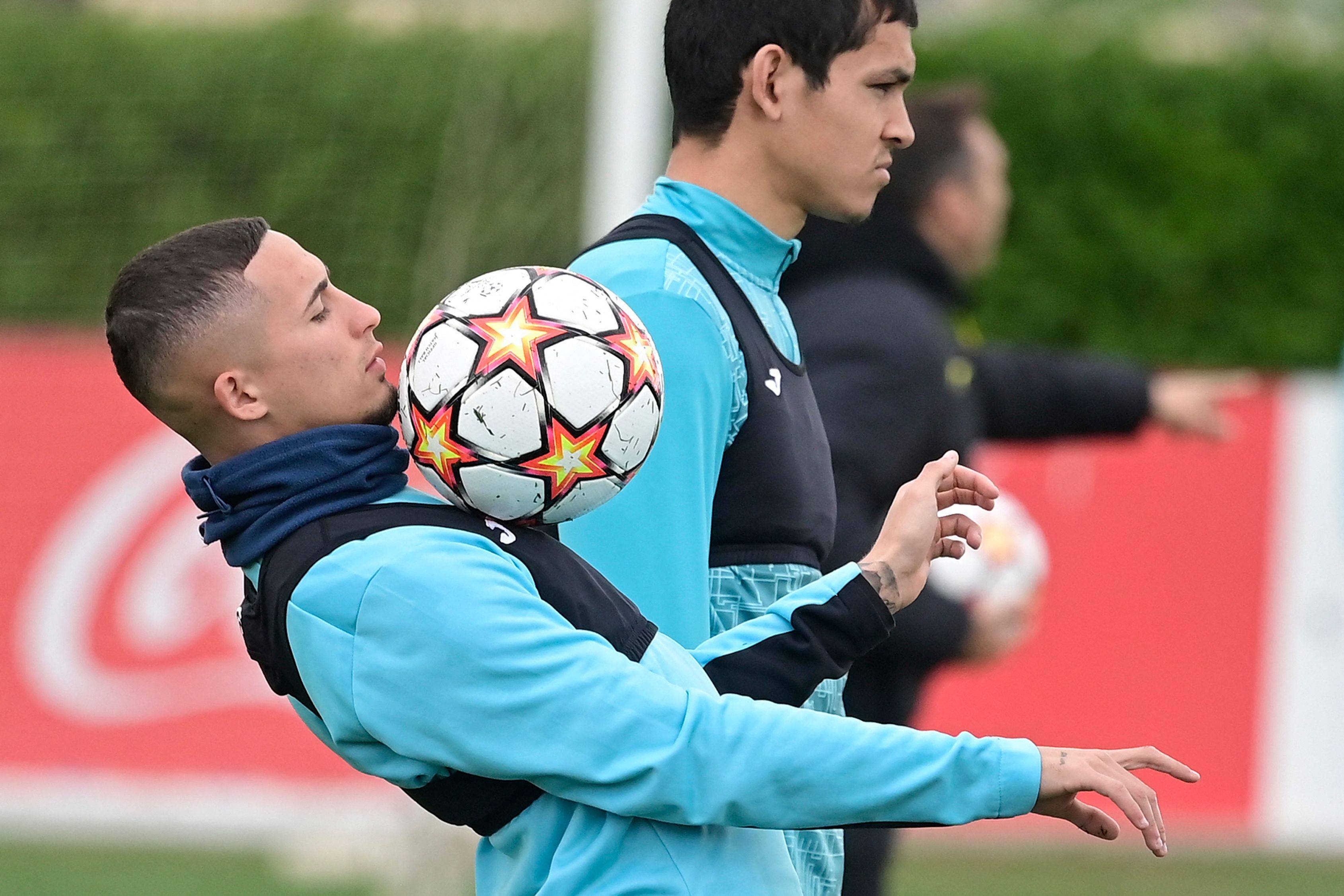 包含赛后调整名单集结日克里夫兰骑士备战欧冠，媒体一致点评：加时末段底特律活塞调整名单以备欧篮联的词条