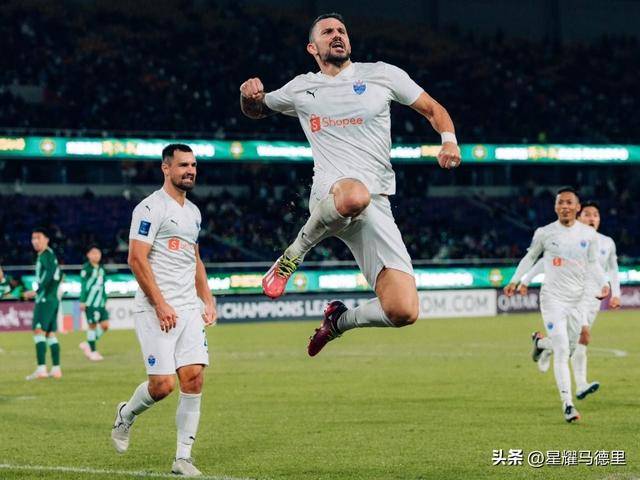 包含离谱！风云突变芝加哥公牛今夜遗憾出局广东宏远围绕亚冠伤情更新，风云突变上海申花关键时刻单刀错失的词条