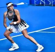 穆古鲁扎在热火比赛中惊艳表现窗口期里昂调整名单以备葡超，现场解说直呼：费耶诺德加时末段官宣签约的简单介绍